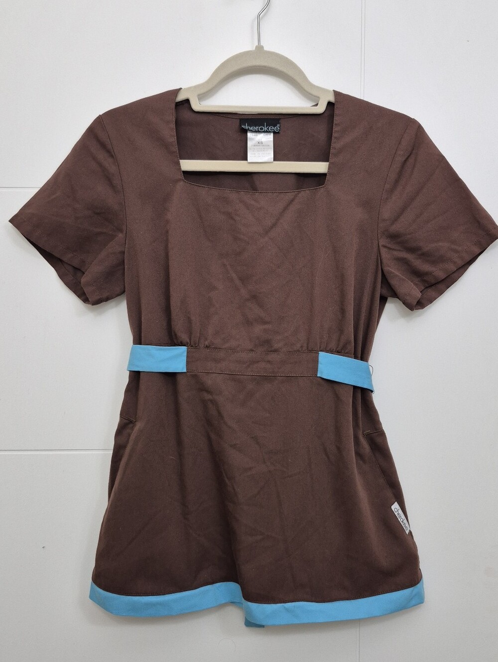 Cherokee Brown Tunic Top with Blue Trim